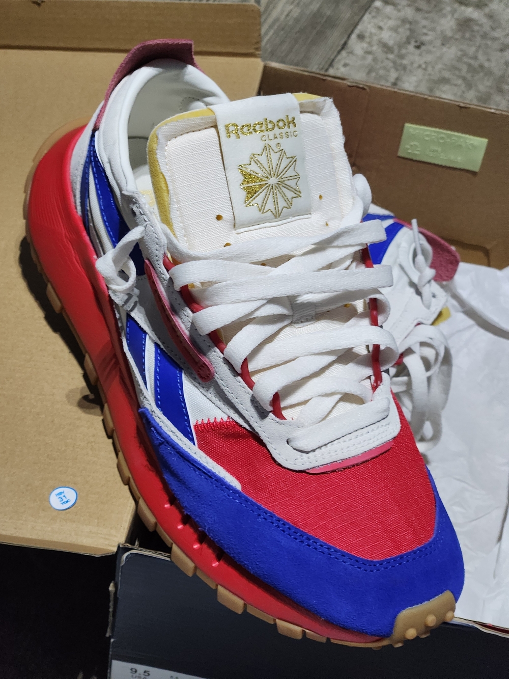 Reebok Unisex Shoe Box in Navy Blue and Red Accent
